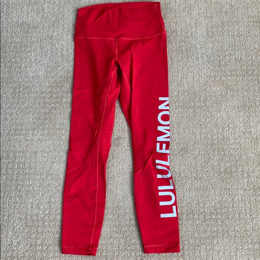 Lululemon red wunder unders